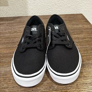 Vans Atwood sneakers in kids size 2.5